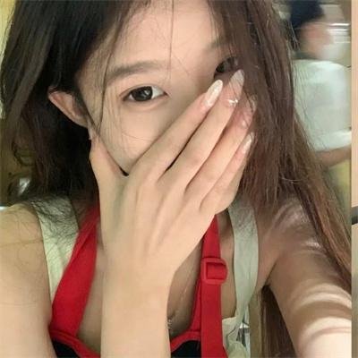 我和他都是新郎。